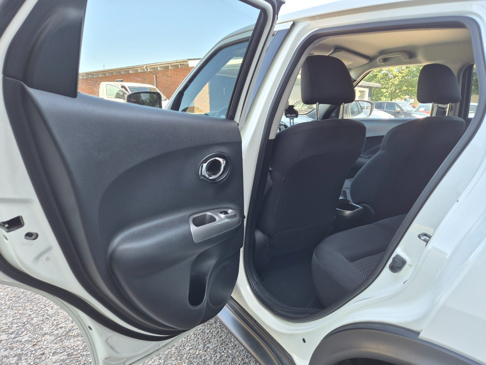 Grøn Nissan Juke fra 2014