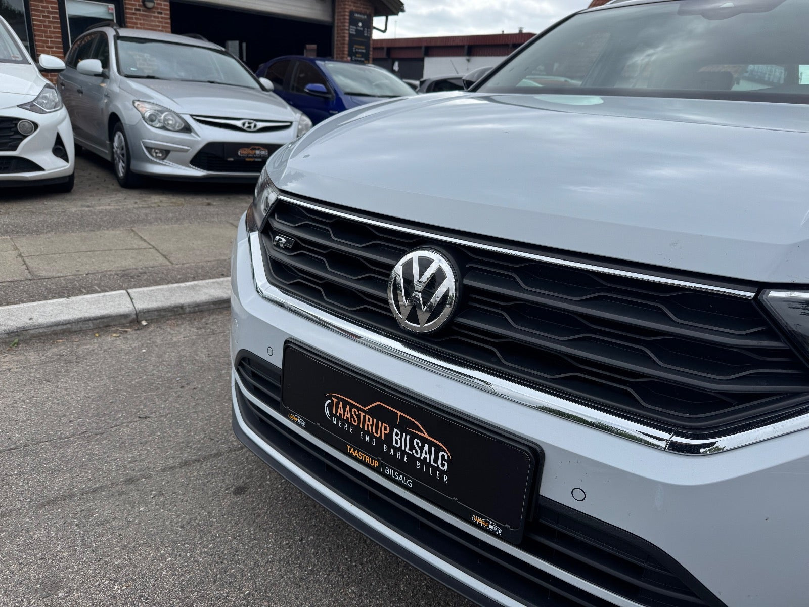 Sølv VW T-Roc fra 2018