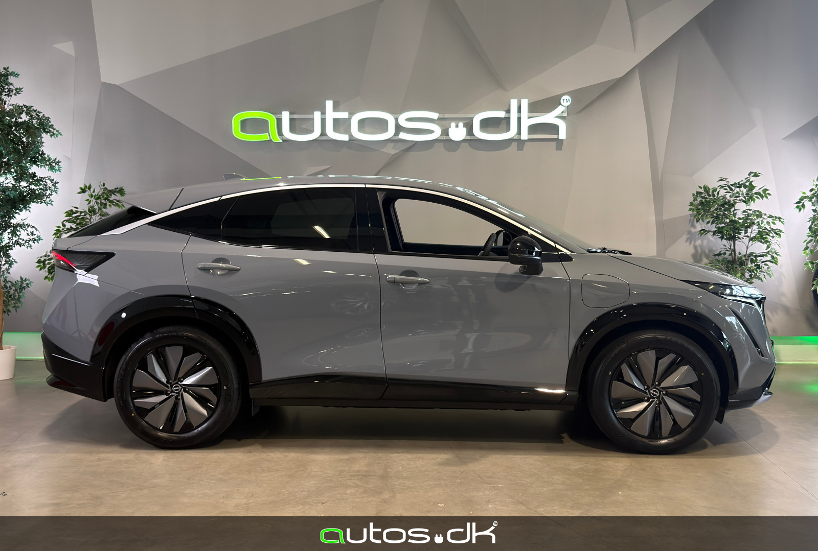 Grå Nissan Ariya fra 2026