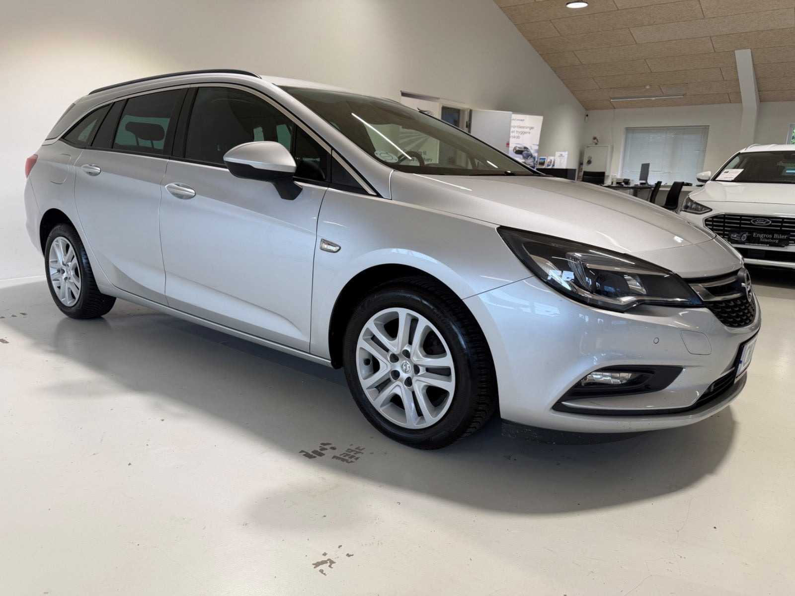Opel Astra 1,0 T 105 Enjoy Sports Tourer