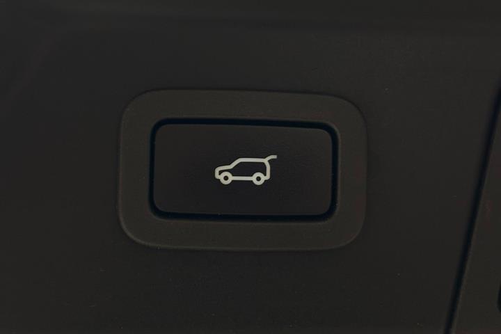 Grå Land Rover Range Rover Velar fra 2018