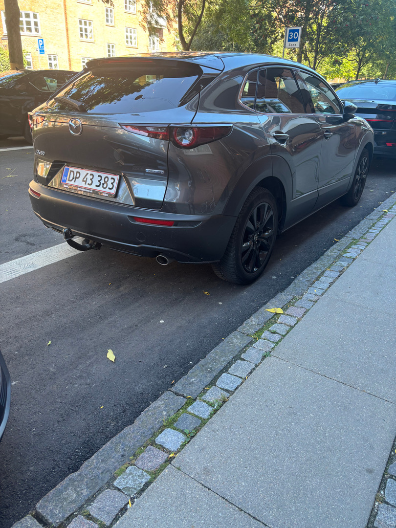 Grå Mazda CX-30 fra 2022