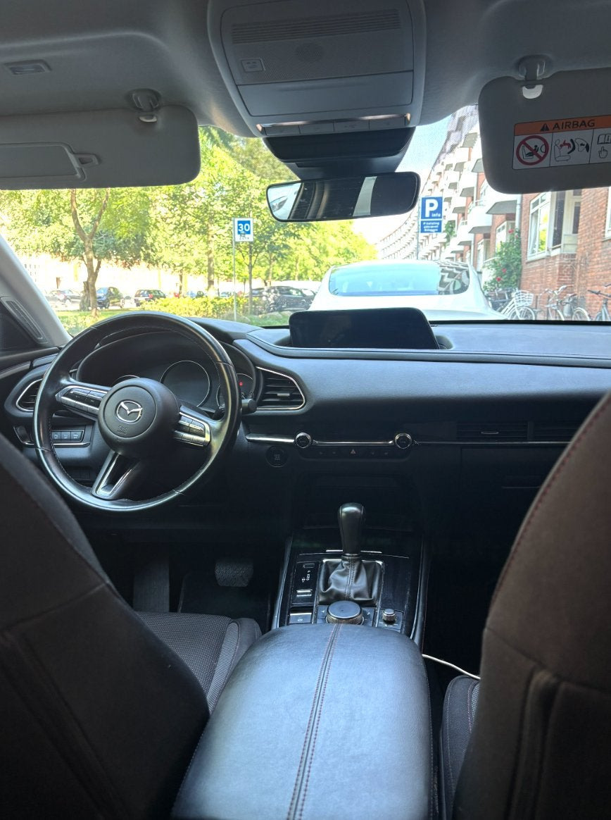 Grå Mazda CX-30 fra 2022