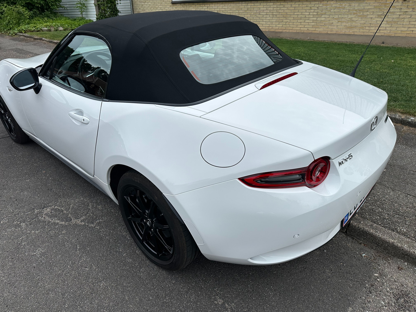 Hvid Mazda MX-5 fra 2024