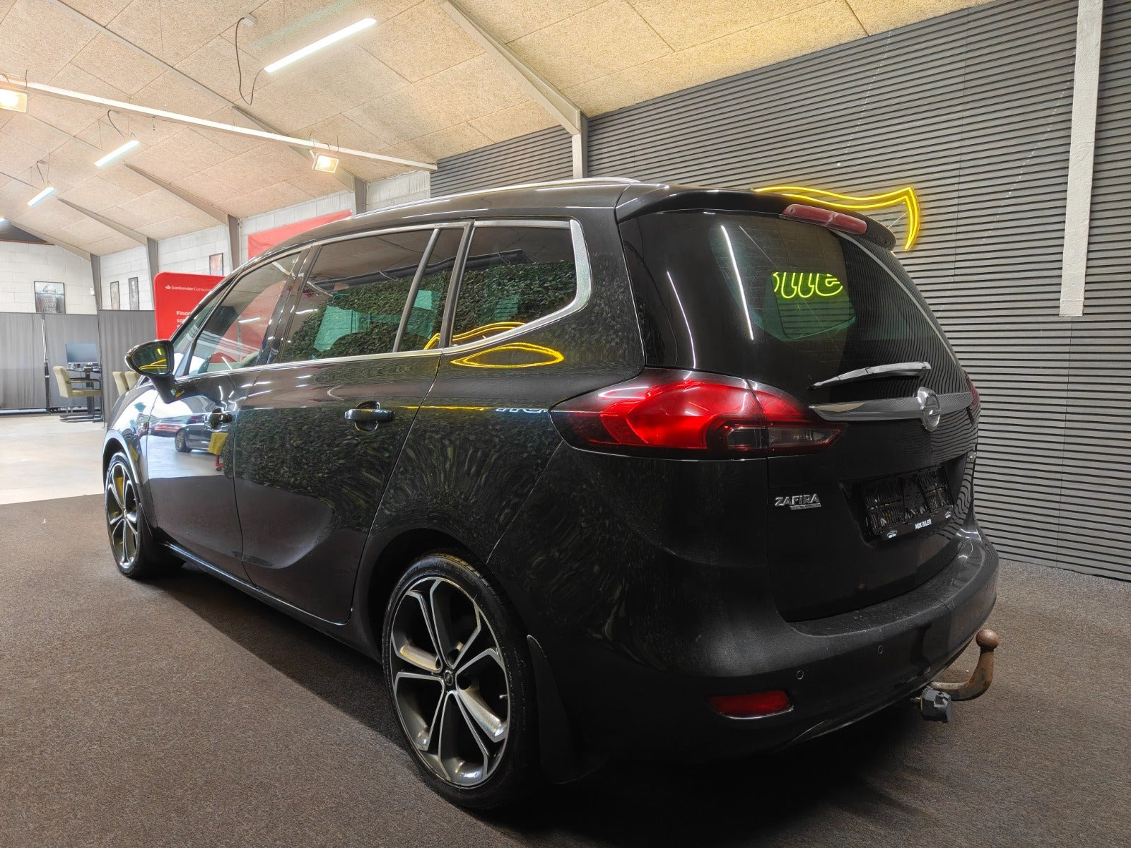 undefined Opel Zafira Tourer fra 2016