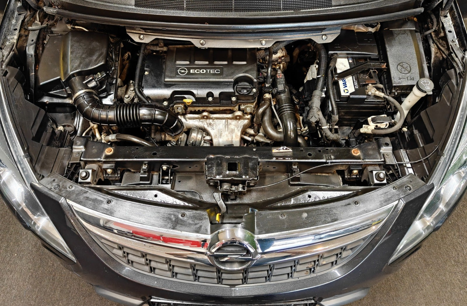 undefined Opel Zafira Tourer fra 2016