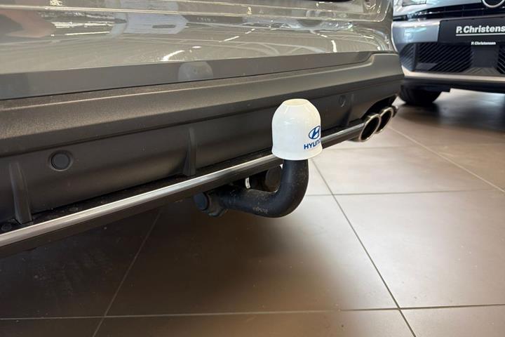 Grå Hyundai i30 fra 2022