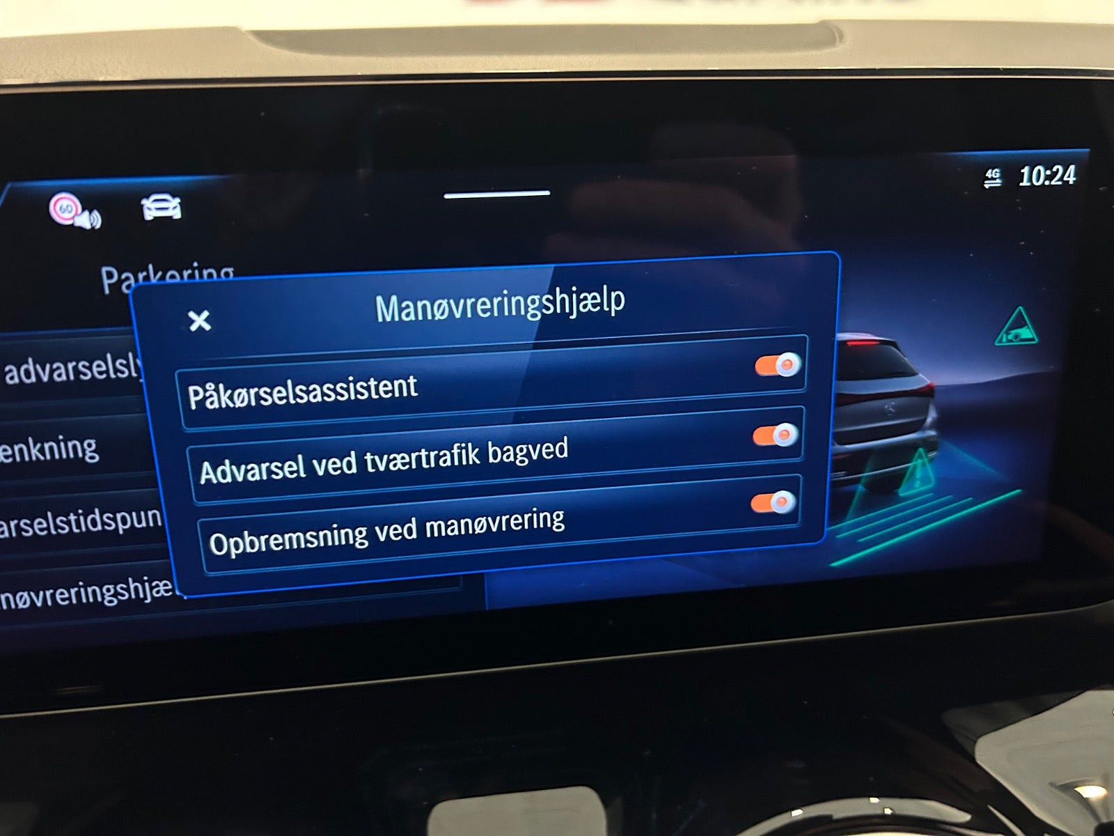 Sølv Mercedes EQA250+ fra 2024