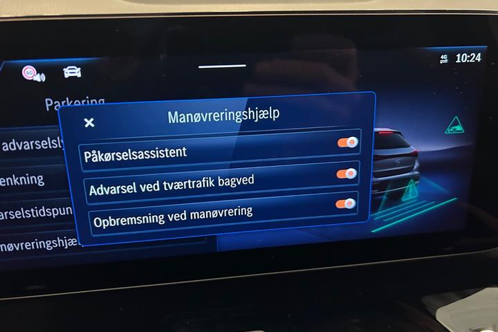 Sølv Mercedes EQA250+ fra 2024