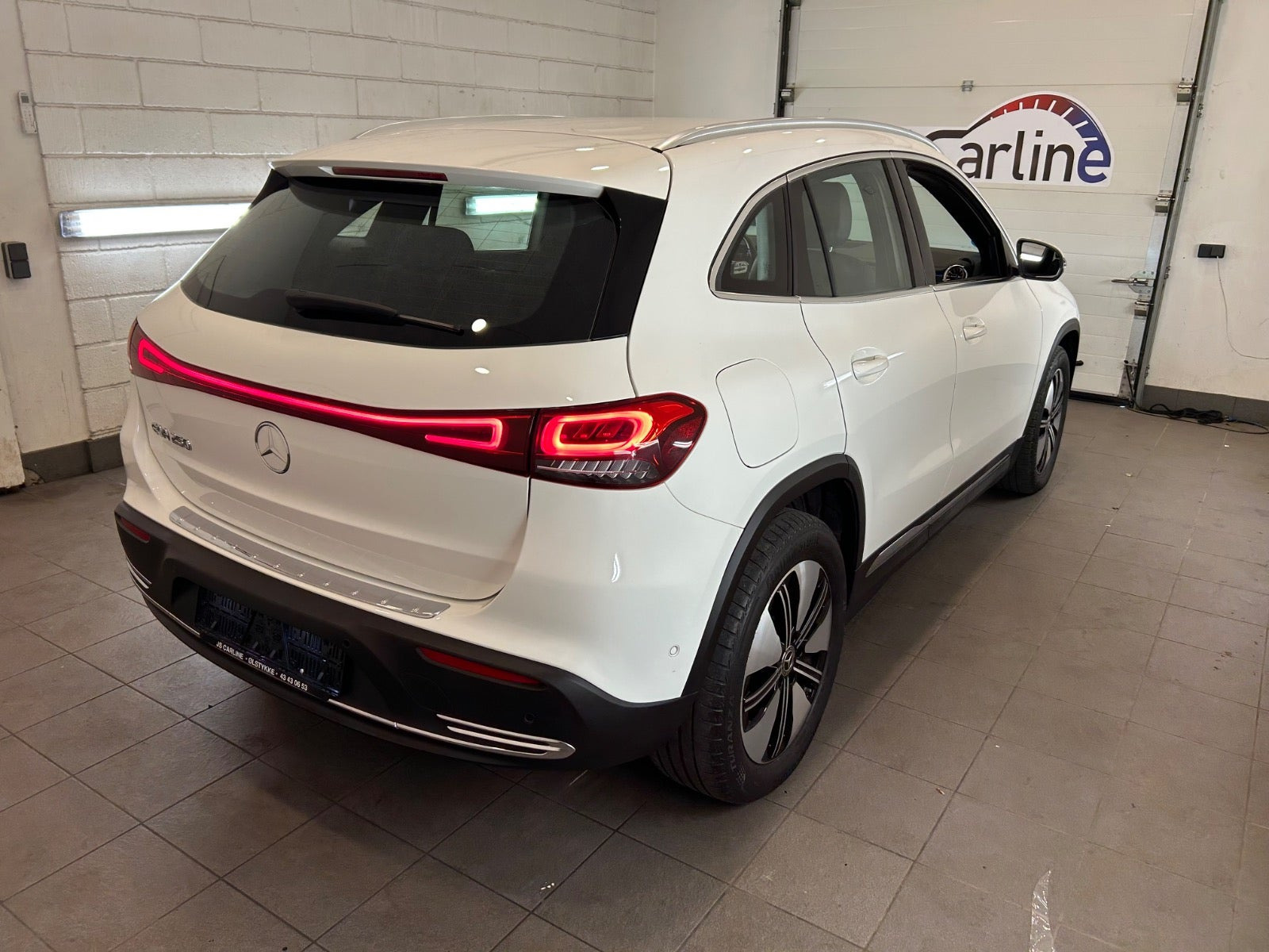 Hvid Mercedes EQA250 fra 2022