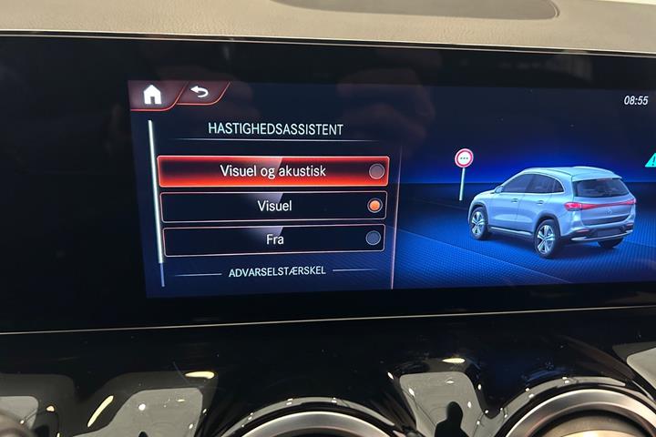 Hvid Mercedes EQA250 fra 2022
