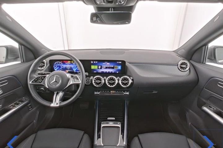 Grå Mercedes EQA250+ fra 2026