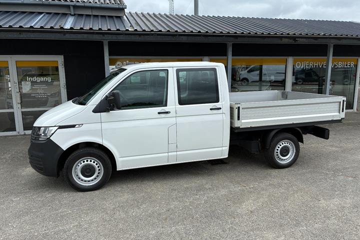 Hvid VW Transporter fra 2020