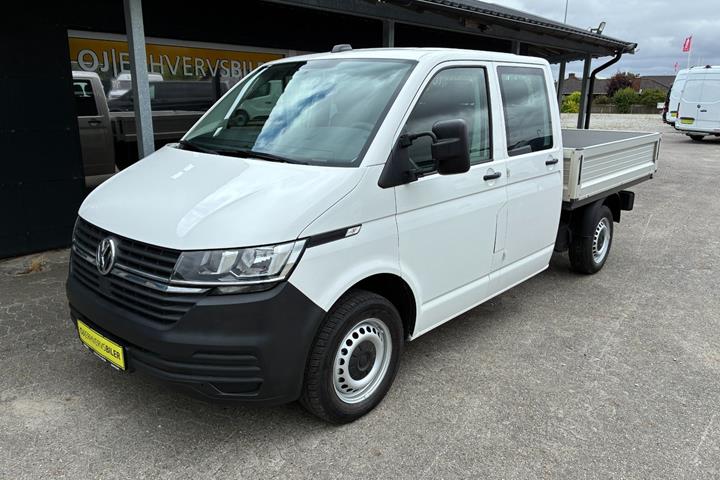 Hvid VW Transporter fra 2020