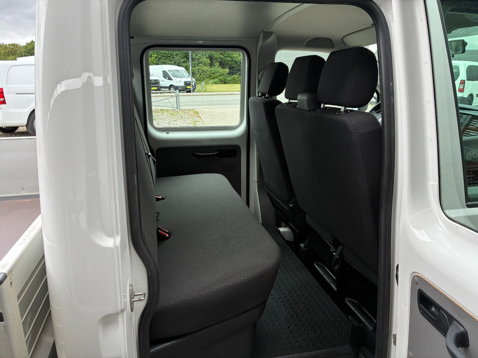 Hvid VW Transporter fra 2020
