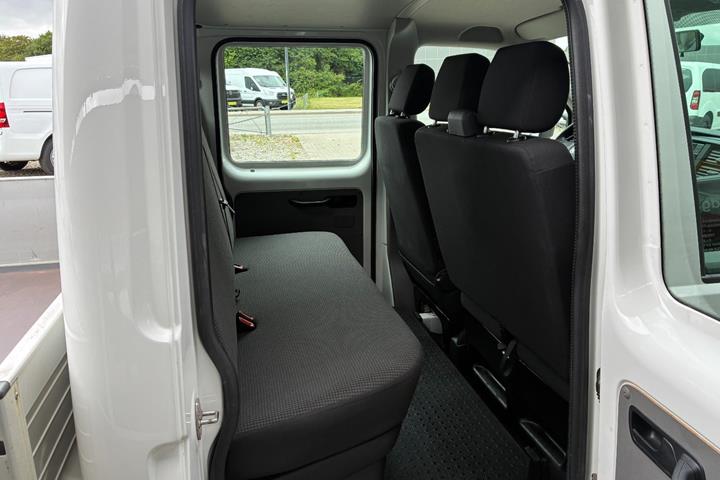 Hvid VW Transporter fra 2020