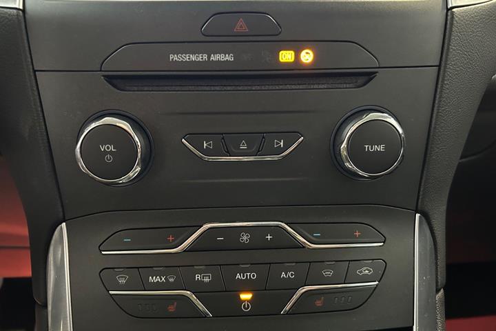 Sort Ford S-MAX fra 2017