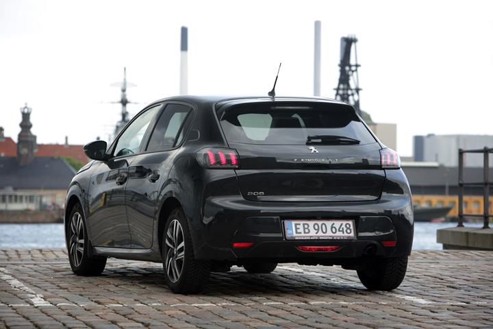 Sort Peugeot 208 fra 2022