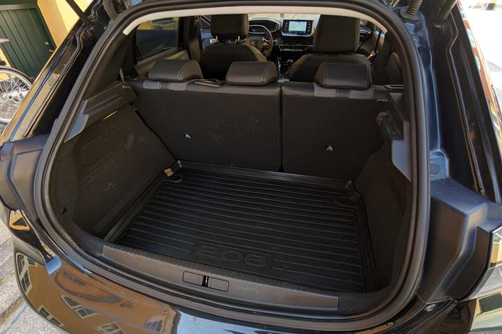 Sort Peugeot 208 fra 2022