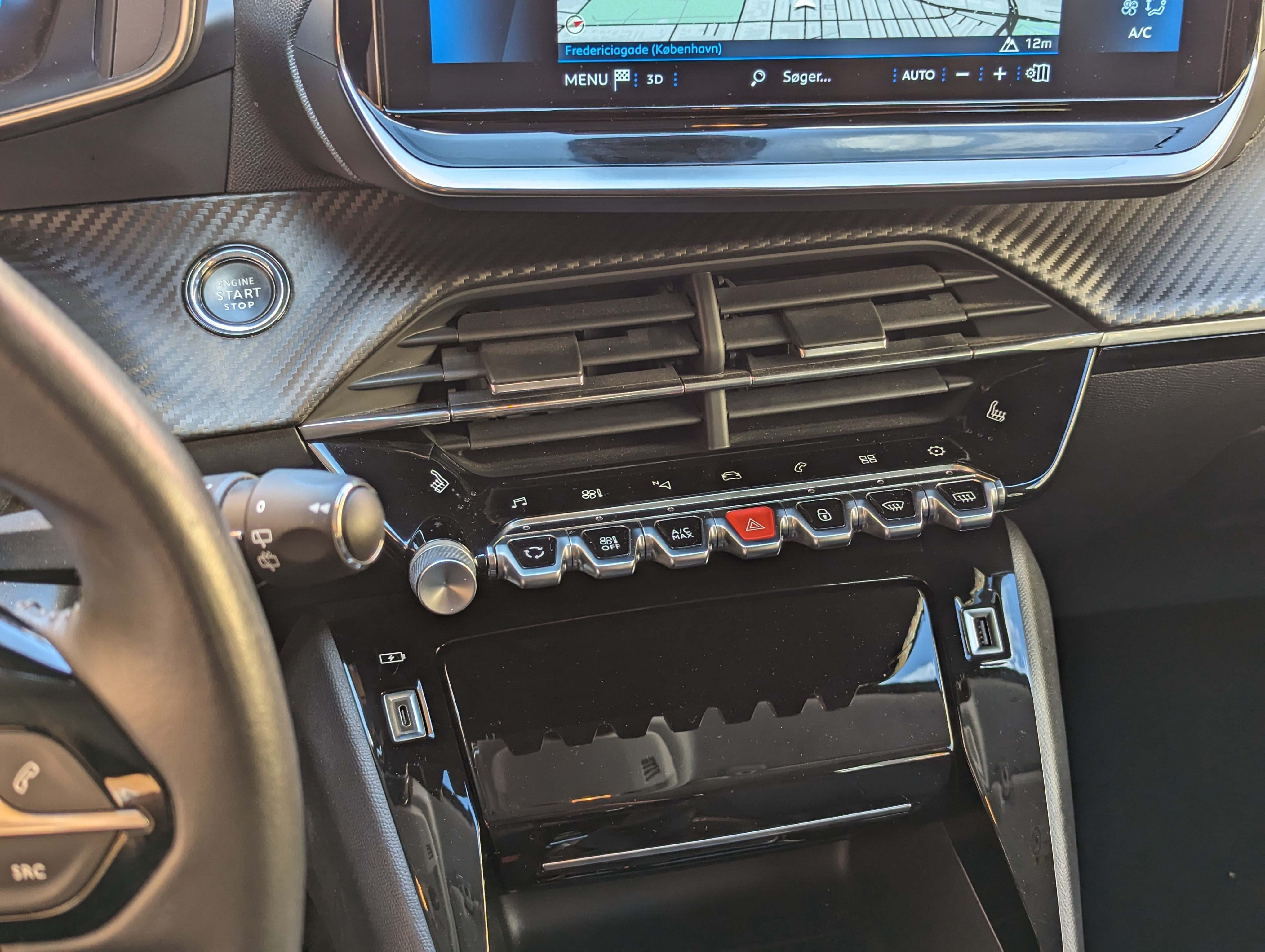 Sort Peugeot 208 fra 2022