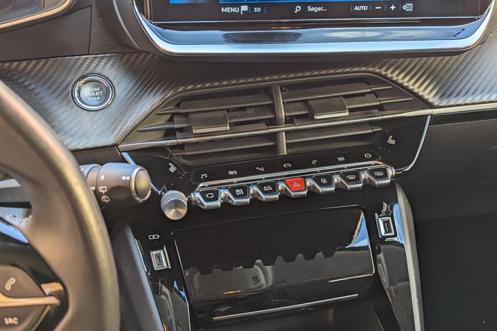Sort Peugeot 208 fra 2022