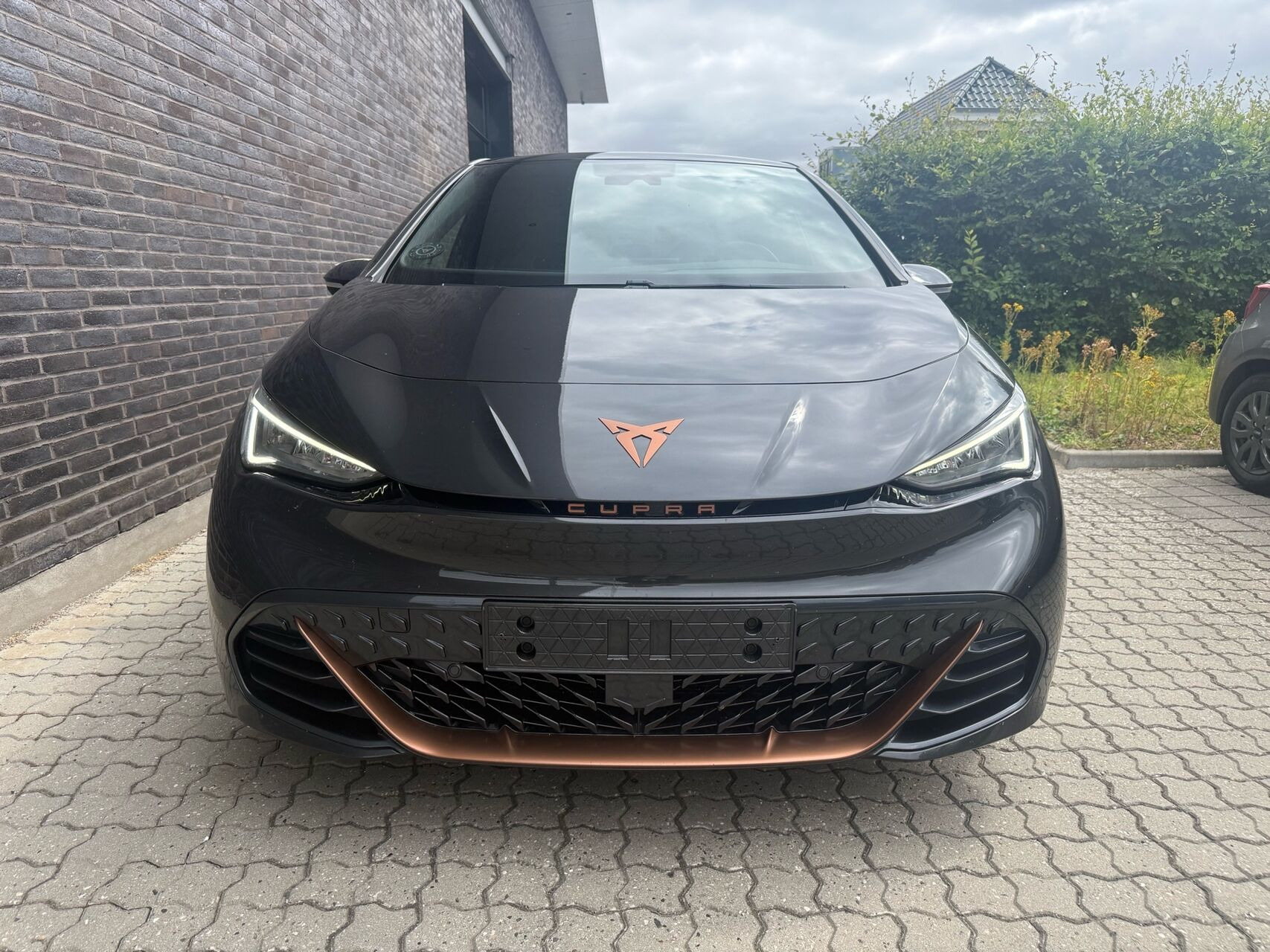 Grå Cupra Born fra 2021