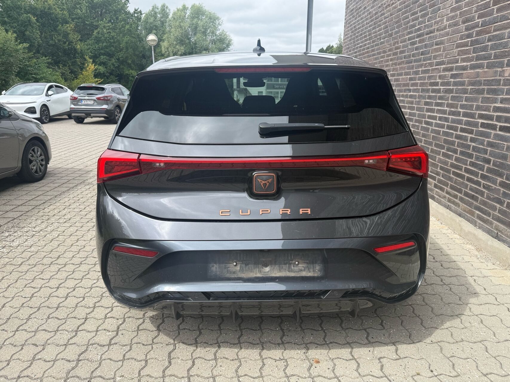 Grå Cupra Born fra 2021