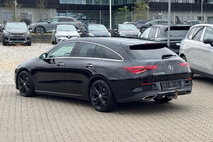 Sort Mercedes CLA220 d fra 2020
