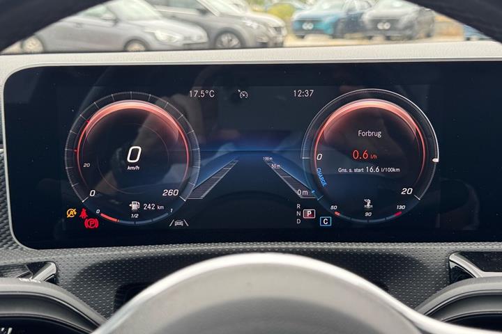 Sort Mercedes CLA220 d fra 2020