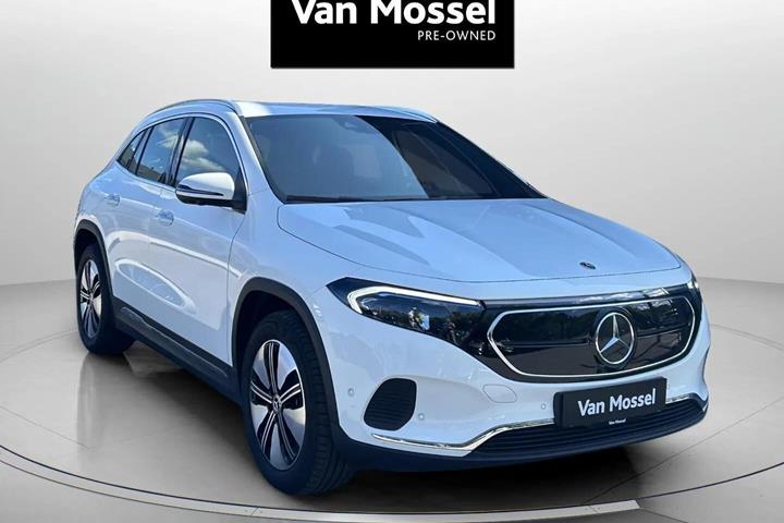 Hvid Mercedes EQA 250 fra 2024