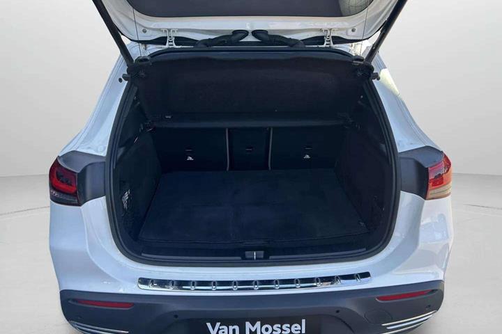 Hvid Mercedes EQA 250 fra 2024