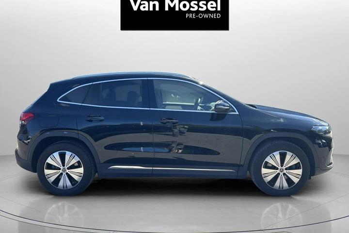 Sort Mercedes EQA 250 fra 2023