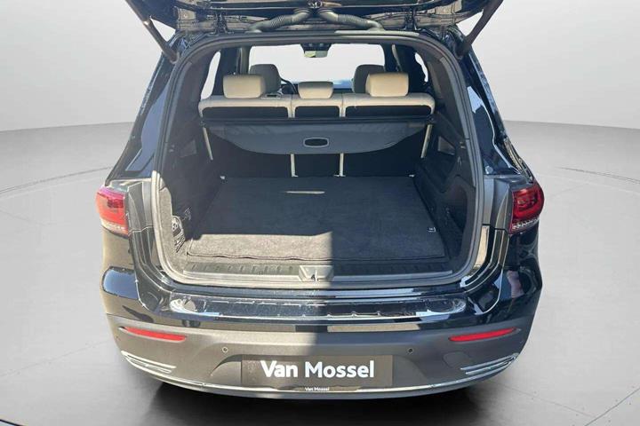Sort Mercedes EQB 250 fra 2024