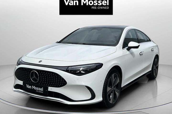 Hvid Mercedes CLA250+ fra 2025