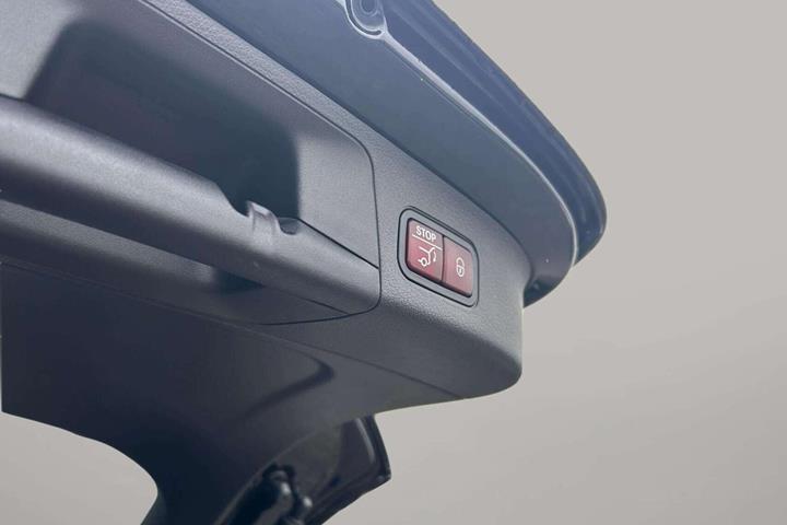 Sort Mercedes EQA 250+ fra 2025