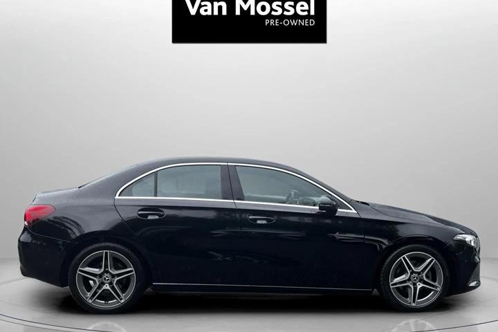 Sort Mercedes A200 fra 2019