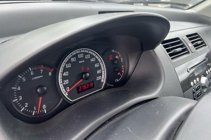 undefined Suzuki Swift fra 2009