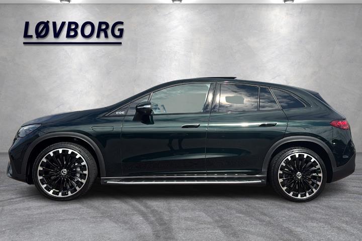 Grøn Mercedes EQE500 SUV fra 2024