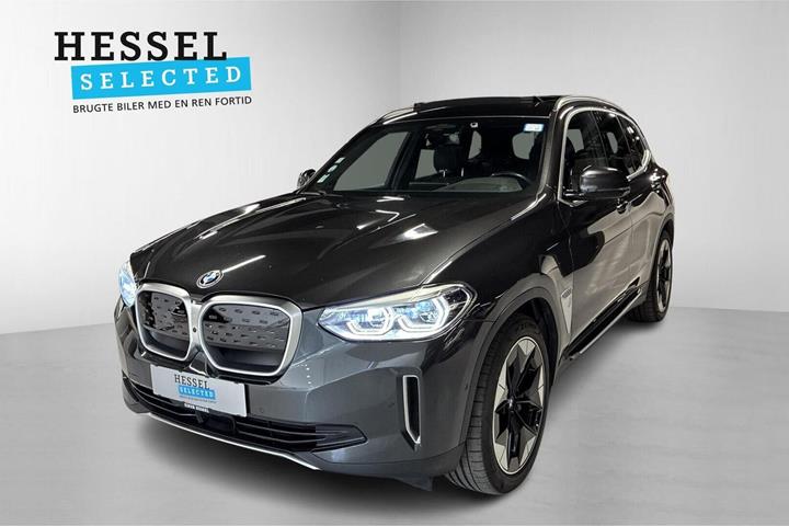Grå BMW iX3 fra 2022