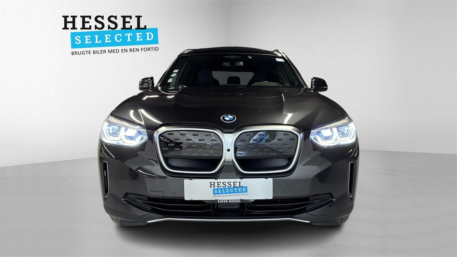 Grå BMW iX3 fra 2022