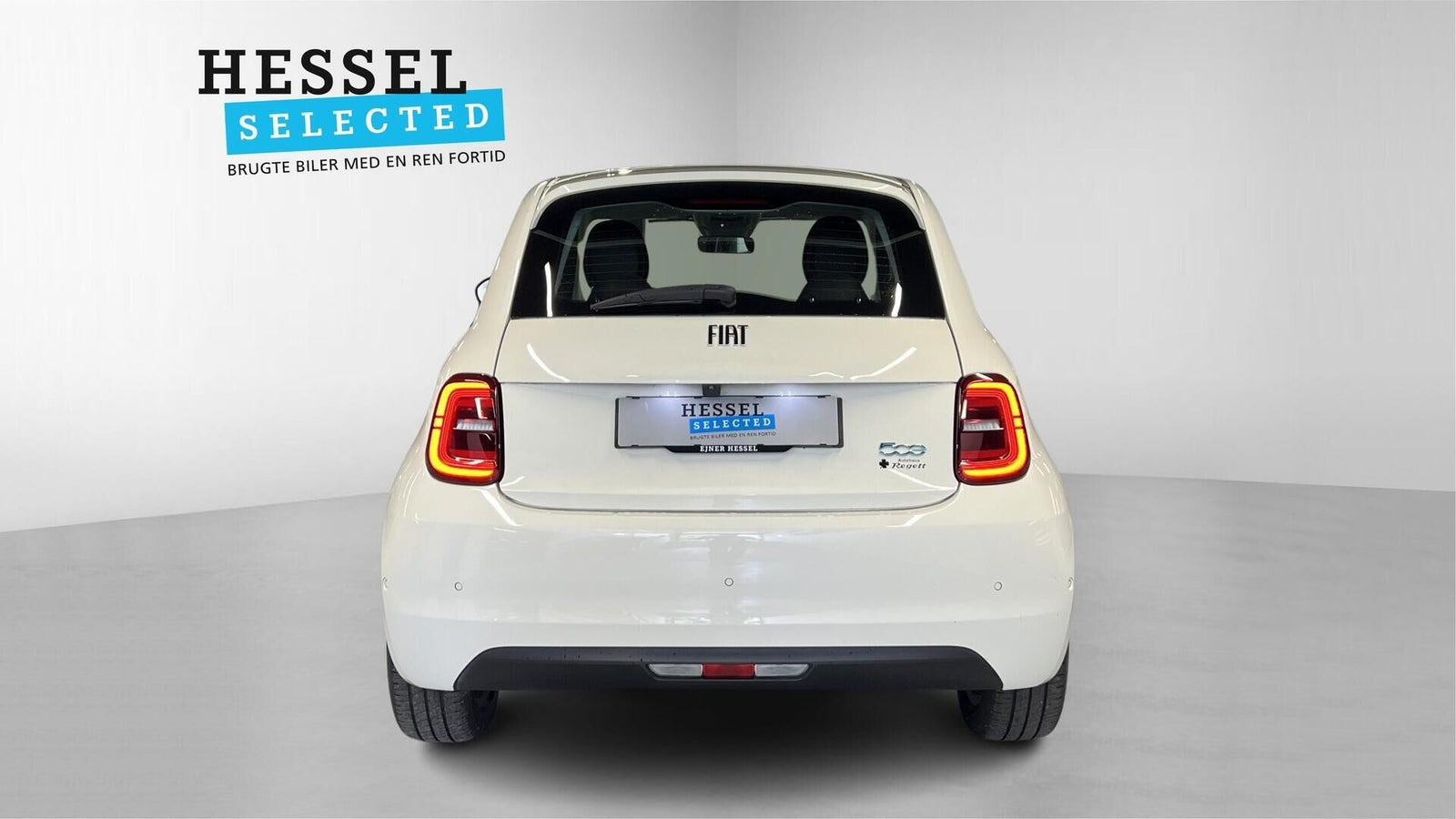 Hvid Fiat 500e fra 2024