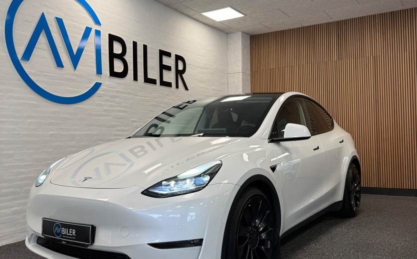 Tesla Model Y Performance AWD
