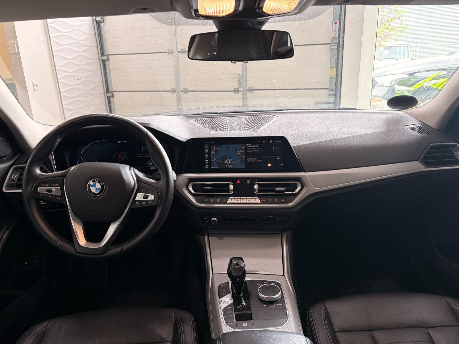 undefined BMW 330e fra 2020