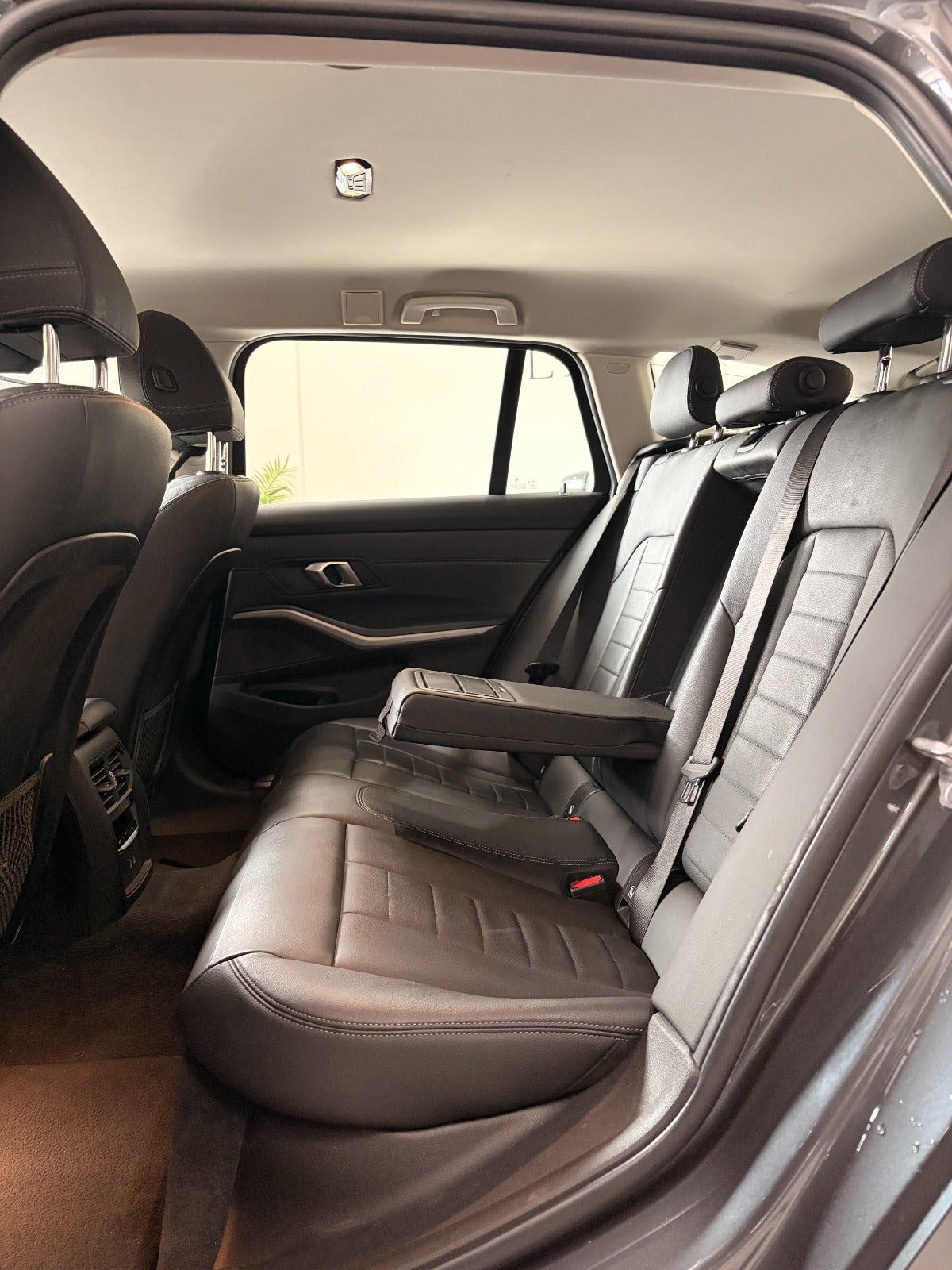 undefined BMW 330e fra 2020