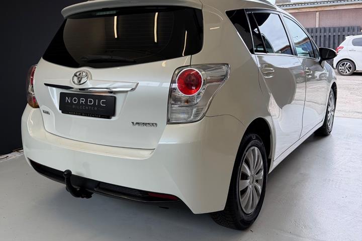 undefined Toyota Verso fra 2015