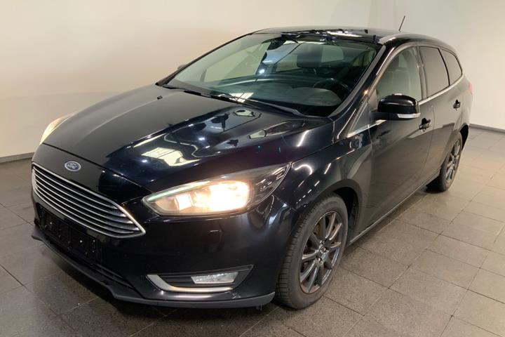 Sort Ford Focus fra 2017 set udefra