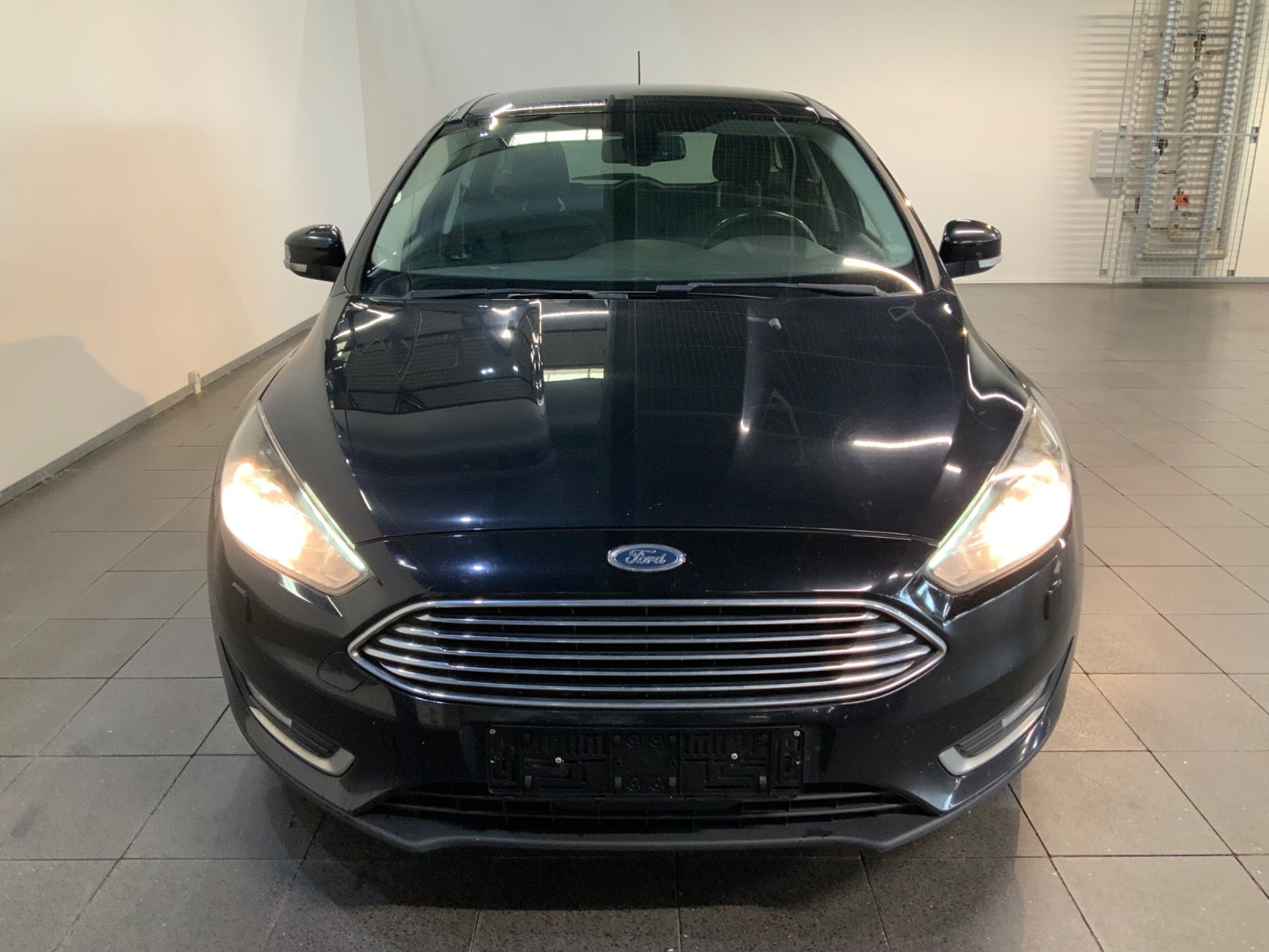 Sort Ford Focus fra 2017