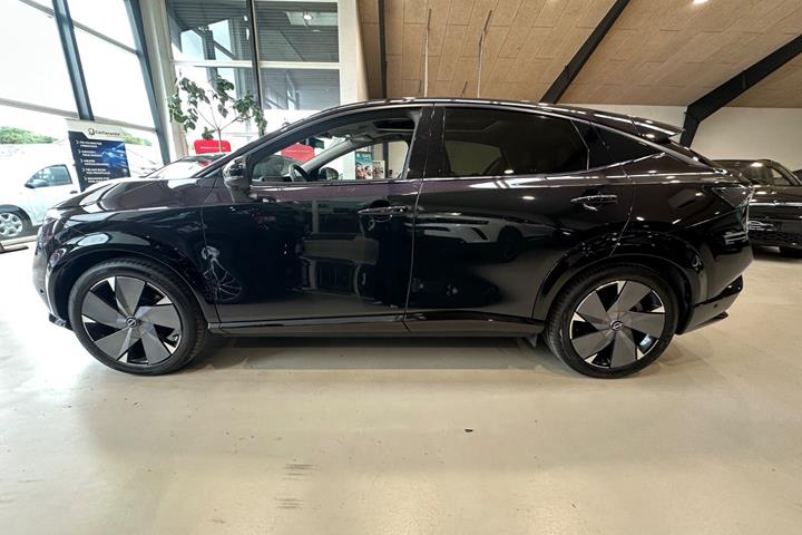 Grøn Nissan Ariya fra 2024