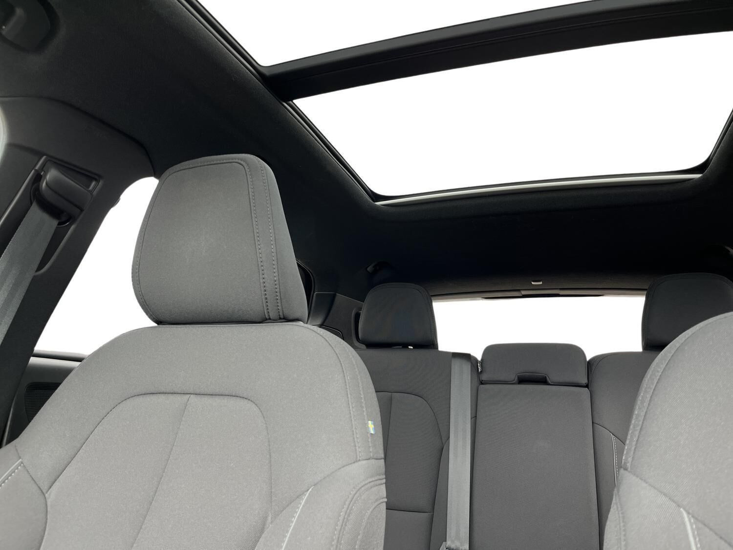 Blå Volvo XC40 fra 2024