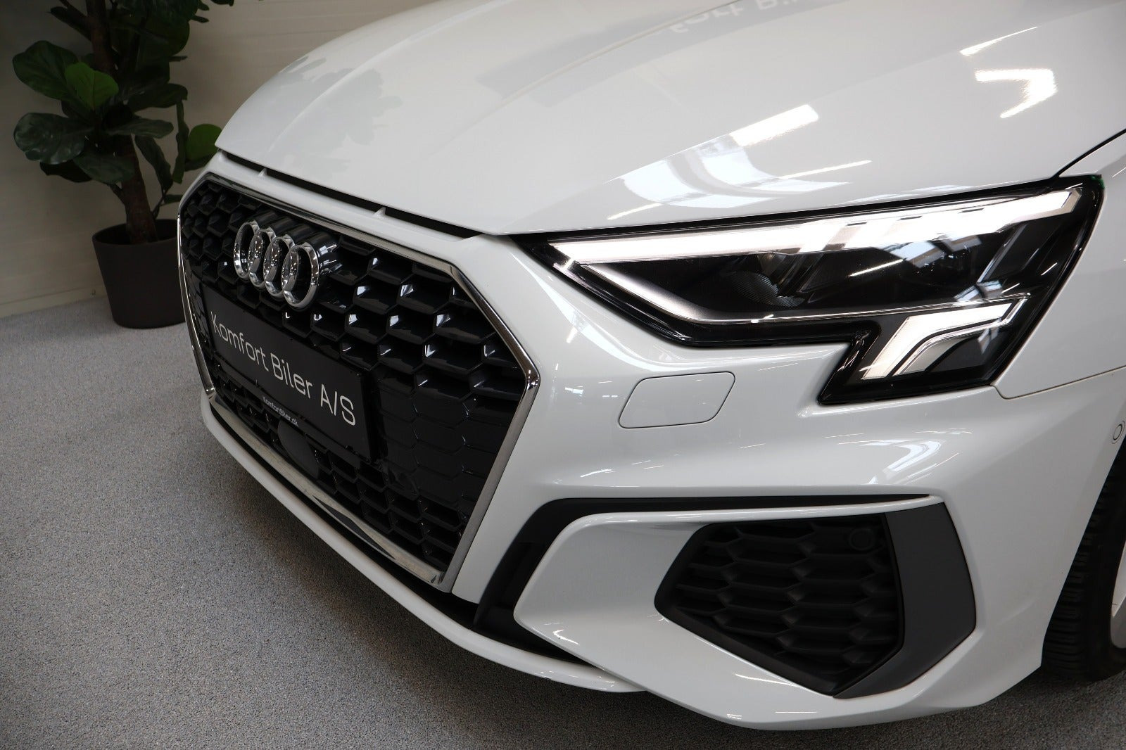 Hvid Audi A3 fra 2021